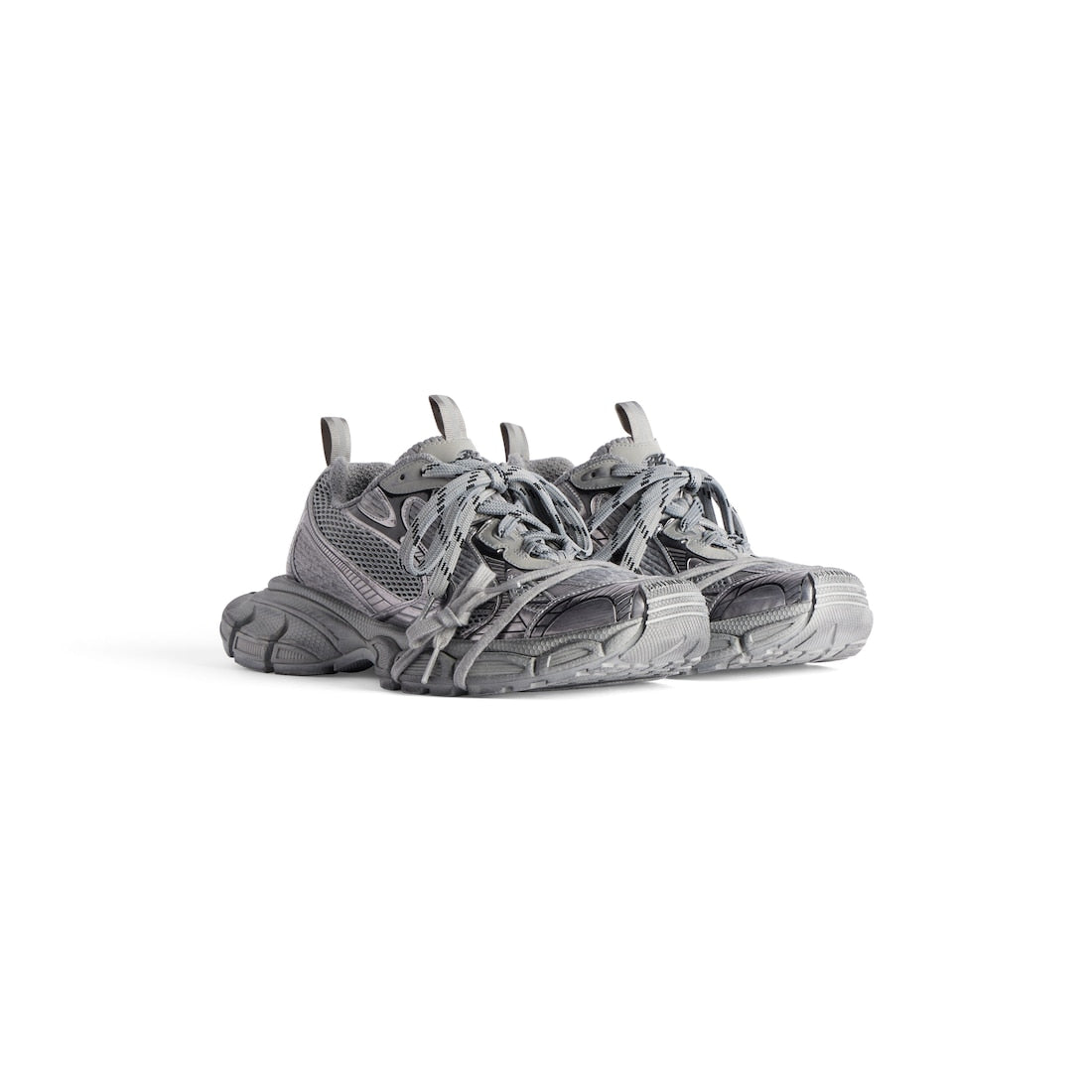 3xl sneaker