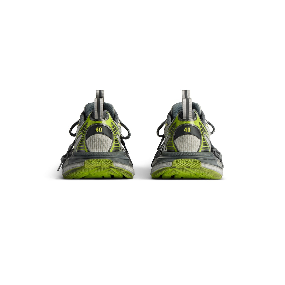 3xl sneaker