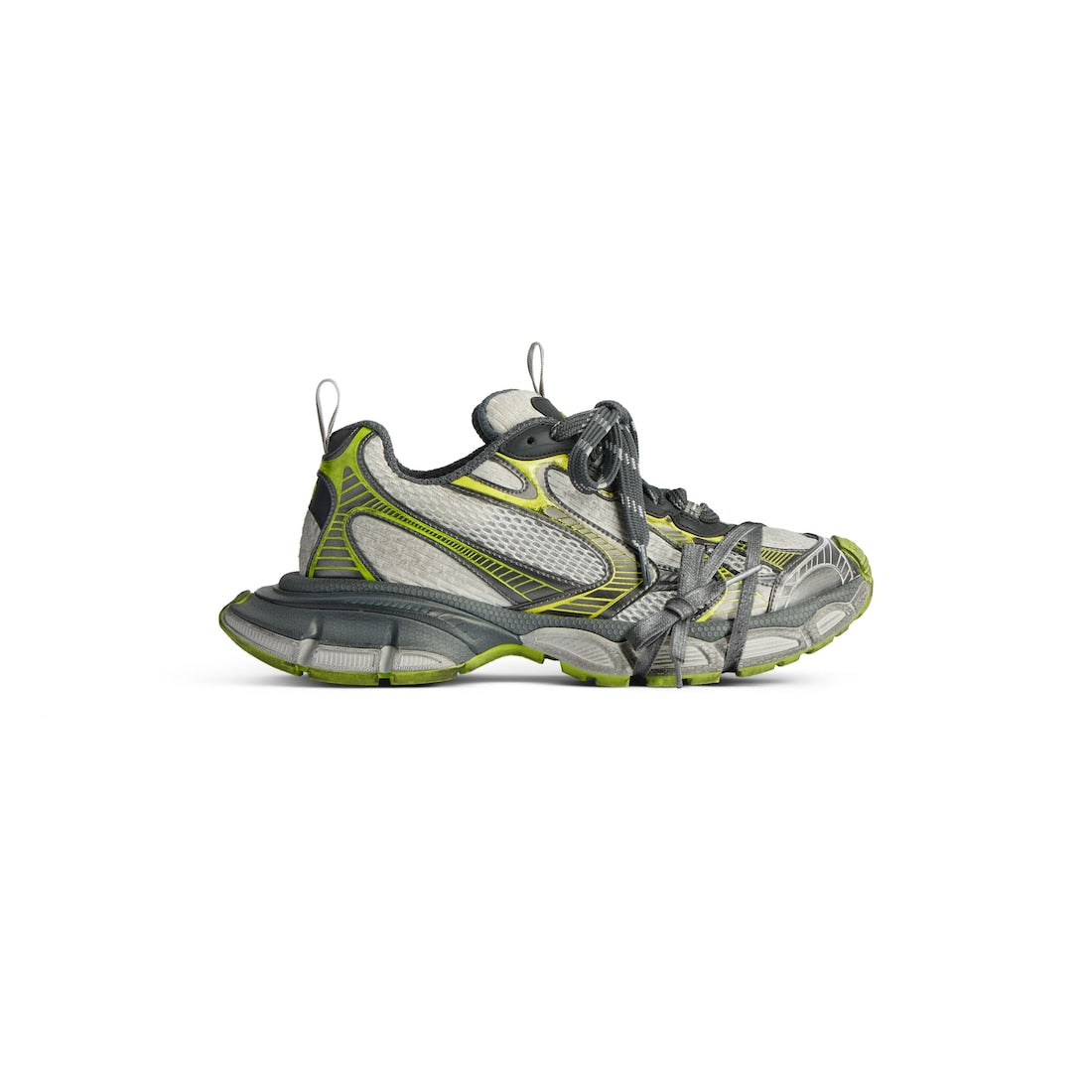 3xl sneaker