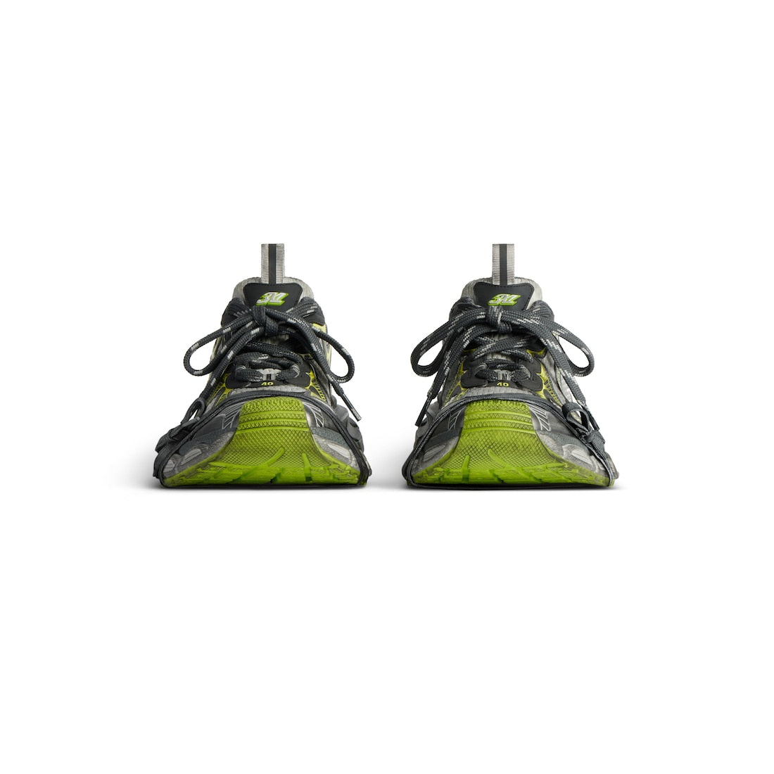 3xl sneaker