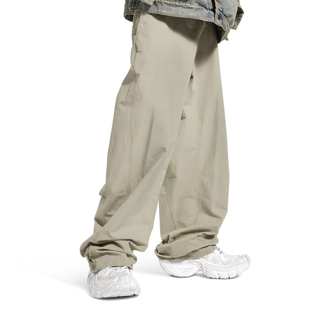 6xl sneaker
